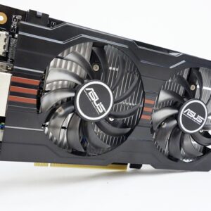 كارت شاشة NVIDIA GTX 750 Ti 2 جيجا DDR5 بخلفية بيضاء.
