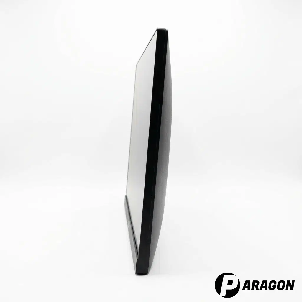 جانب شاشة HP P2219H يوضح التصميم النحيف