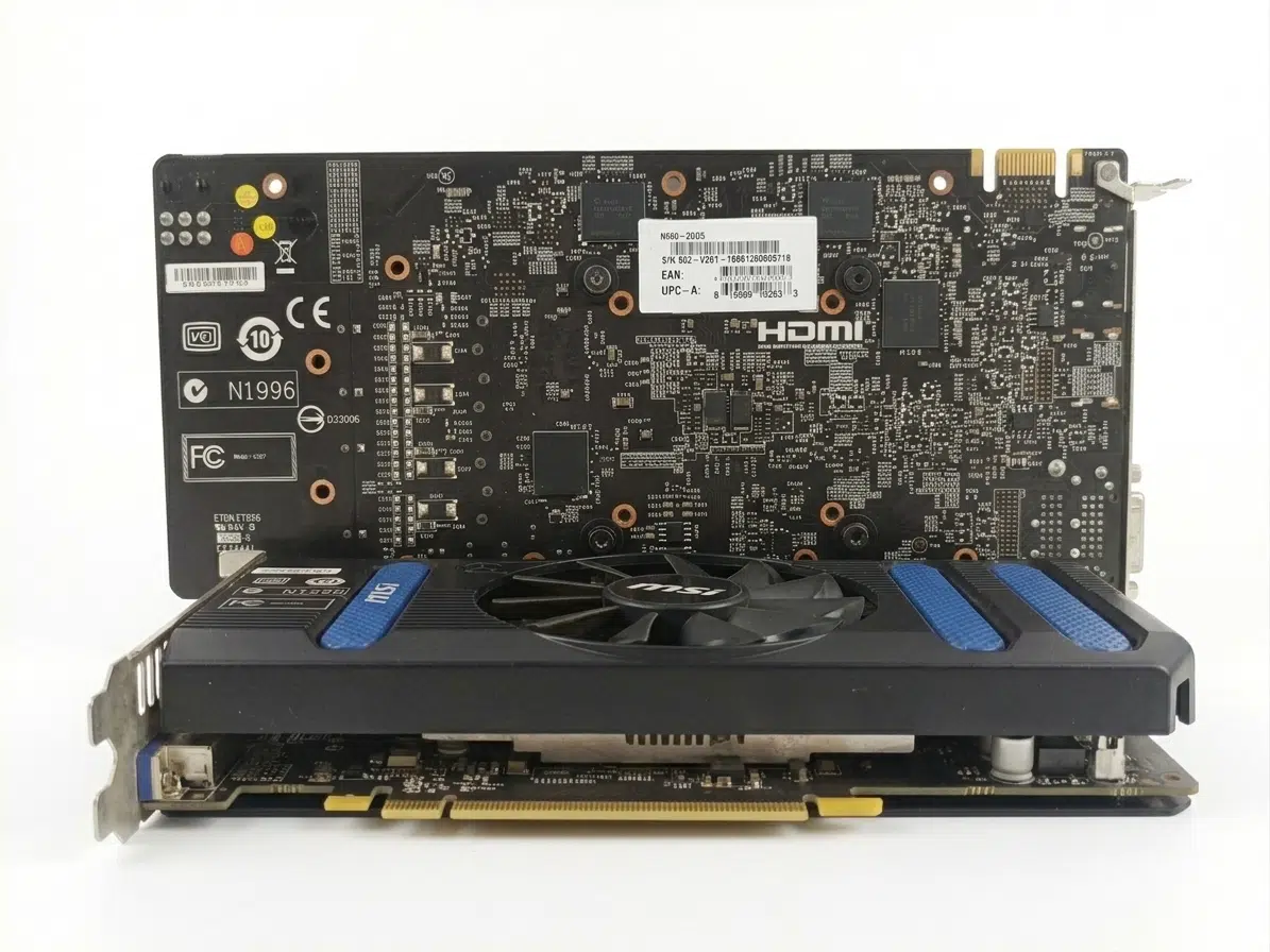 MSI GTX 660 back