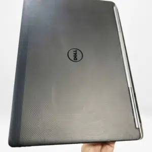 dell 7720 Close